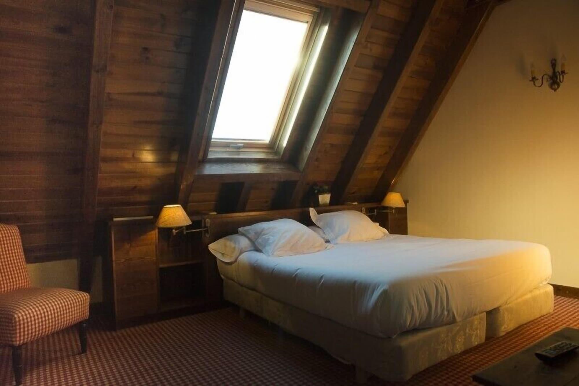 Hotel Chalet Bassibe Baqueira Beret Ngoại thất bức ảnh
