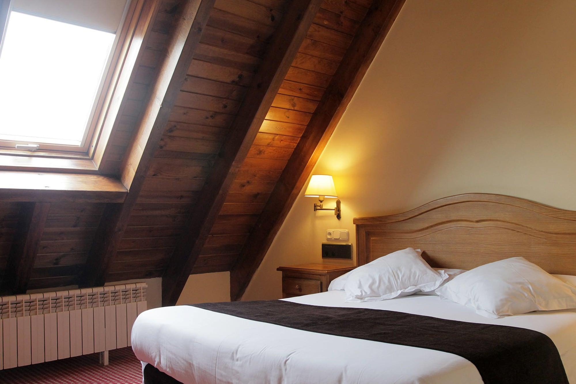 Hotel Chalet Bassibe Baqueira Beret Ngoại thất bức ảnh