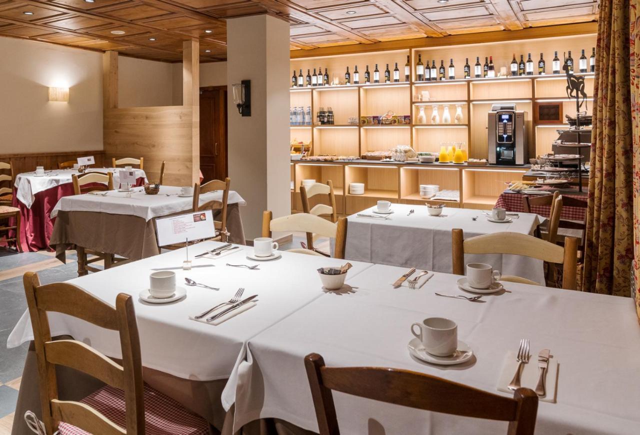 Hotel Chalet Bassibe Baqueira Beret Ngoại thất bức ảnh