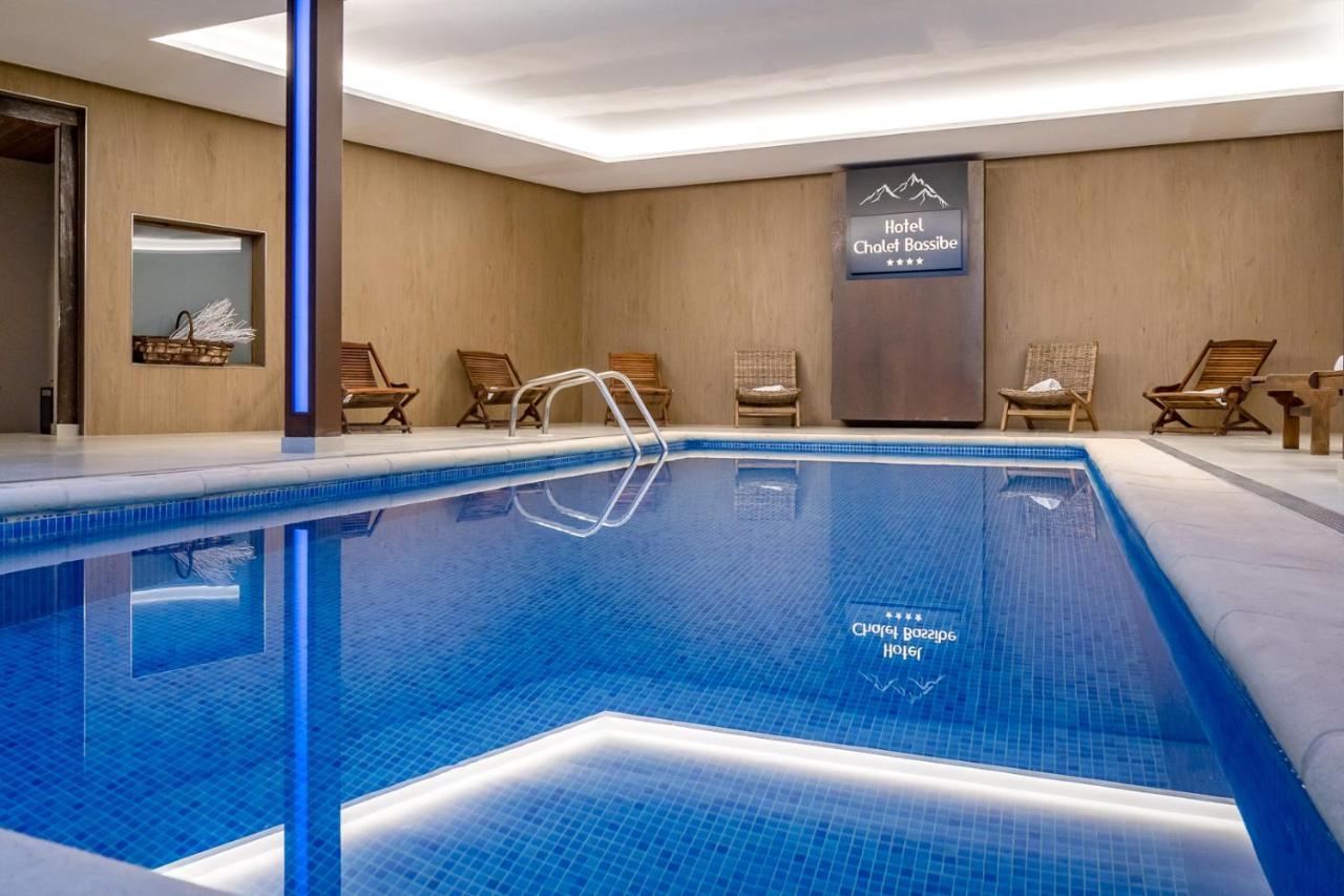 Hotel Chalet Bassibe Baqueira Beret Ngoại thất bức ảnh