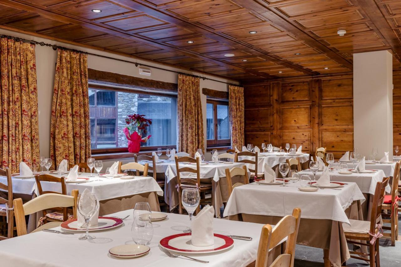 Hotel Chalet Bassibe Baqueira Beret Ngoại thất bức ảnh