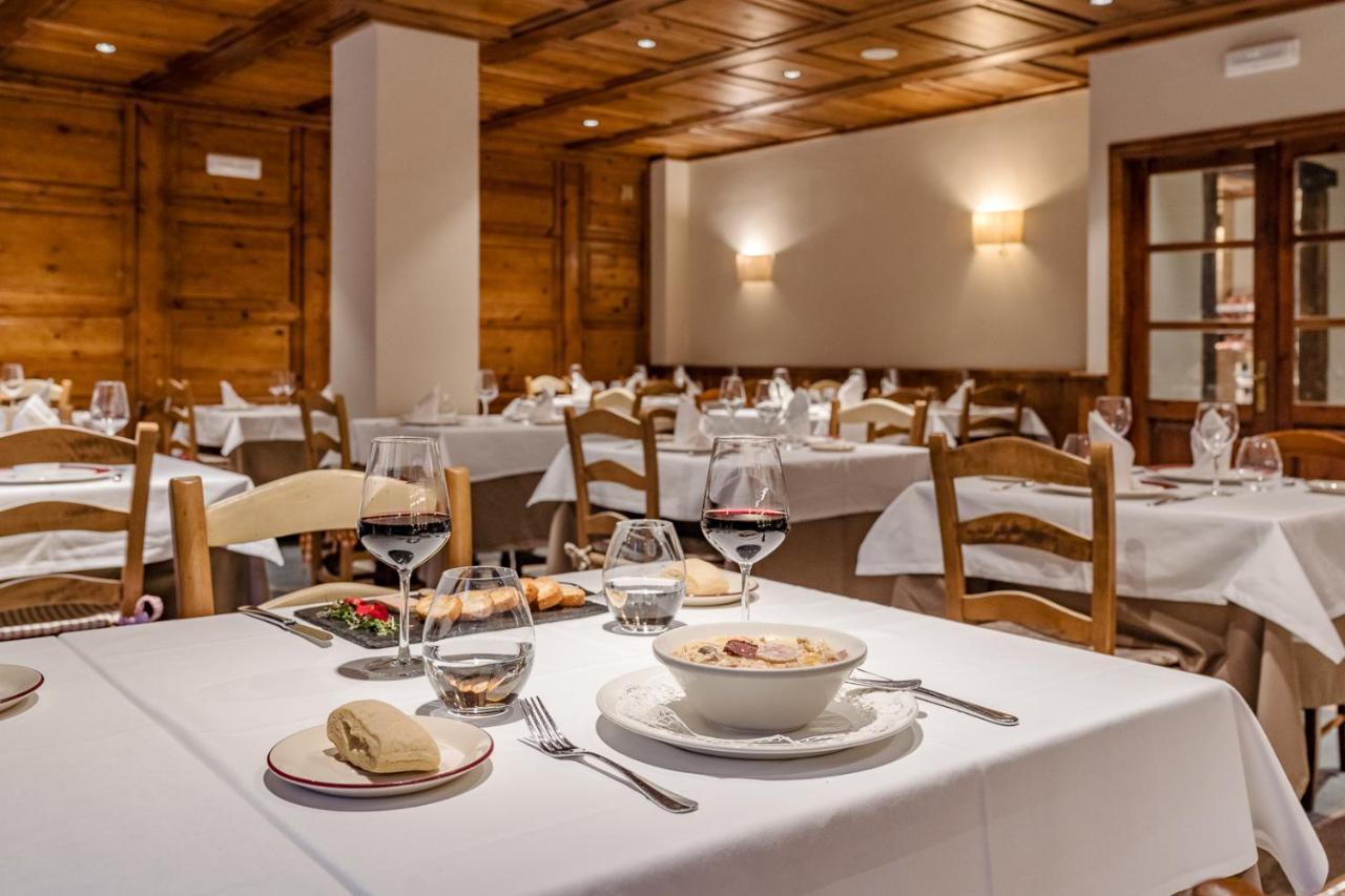 Hotel Chalet Bassibe Baqueira Beret Ngoại thất bức ảnh